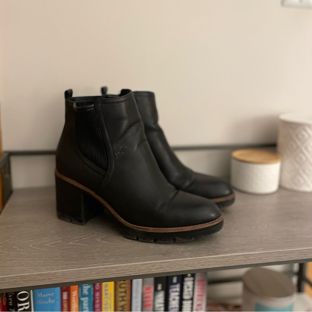 Naturalizer Madalynn Chunky Boot